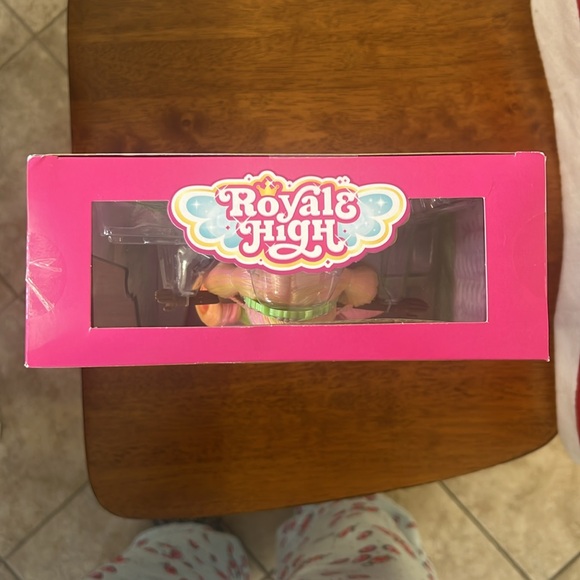 Royale High Posey Nature Fairy NWT - Picture 2 of 4